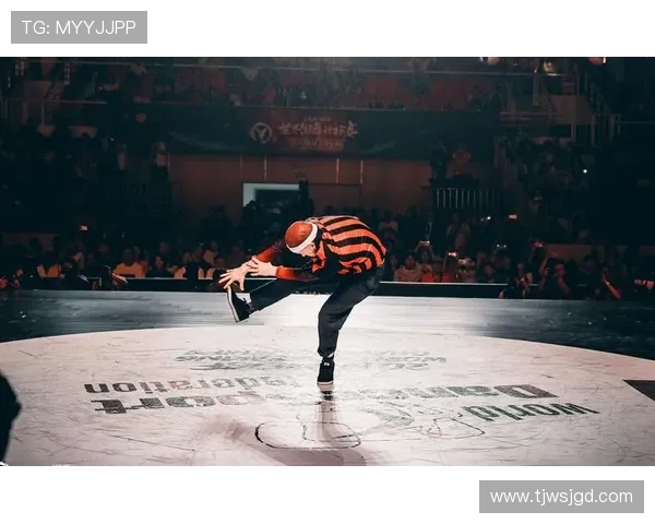 杭州街舞队在世界攀岩锦标赛中的精彩技术表现与赛场亮点分析